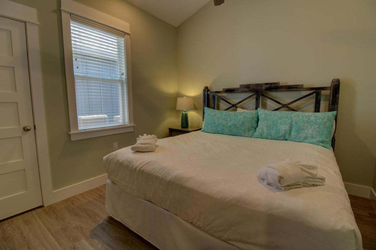 Vila Beacon Quarters By Kees Vacations Corolla Exteriér fotografie
