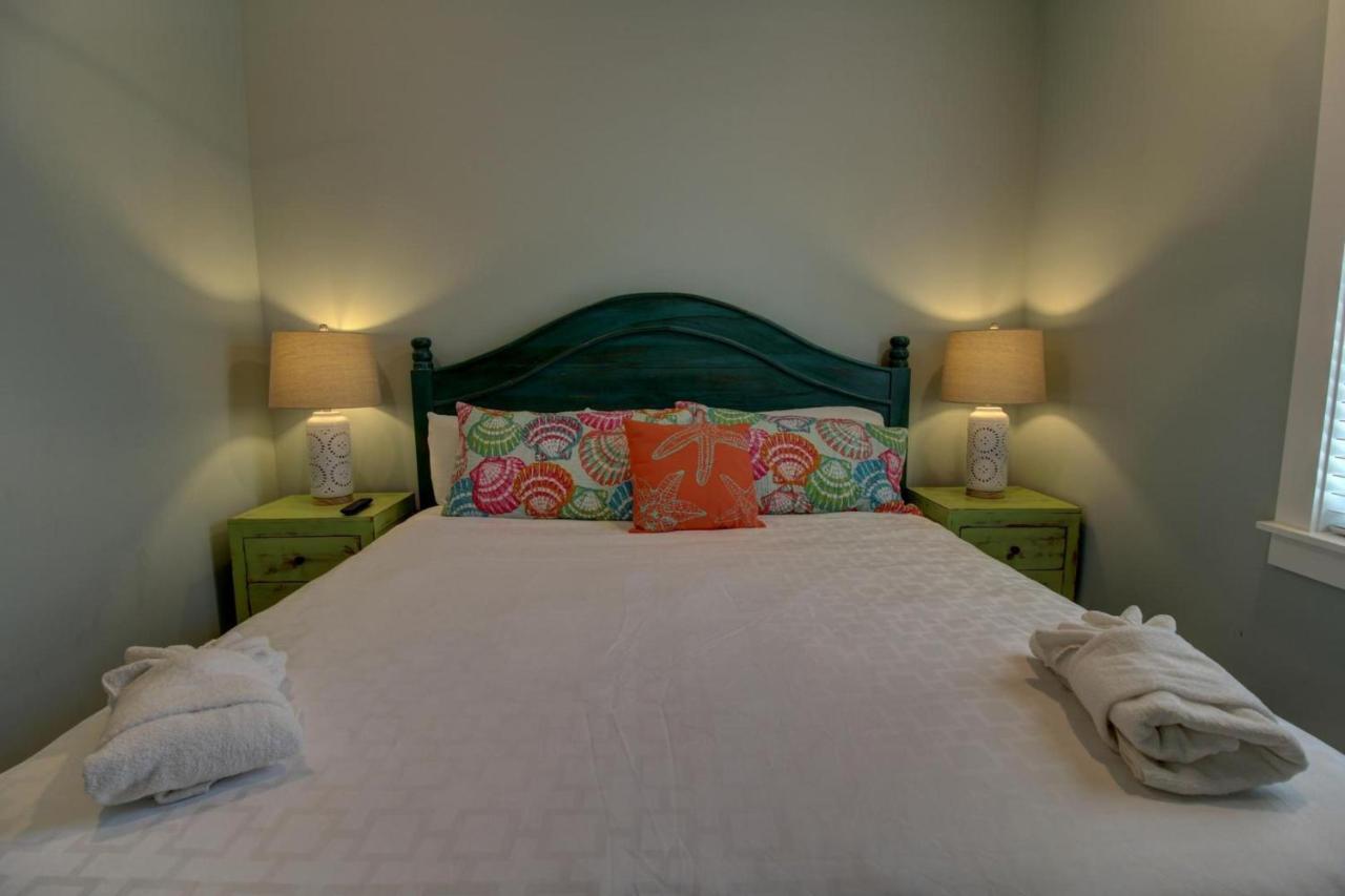 Vila Beacon Quarters By Kees Vacations Corolla Exteriér fotografie