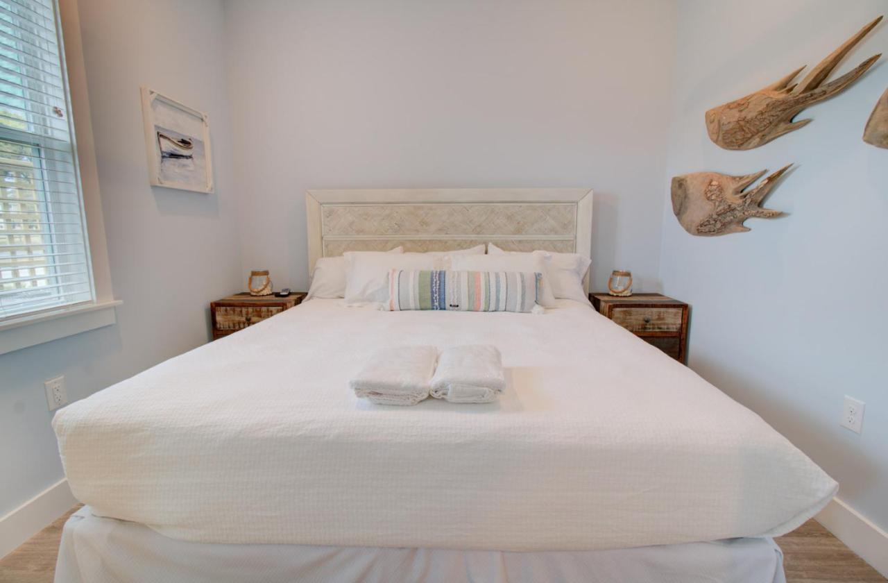 Vila Beacon Quarters By Kees Vacations Corolla Exteriér fotografie